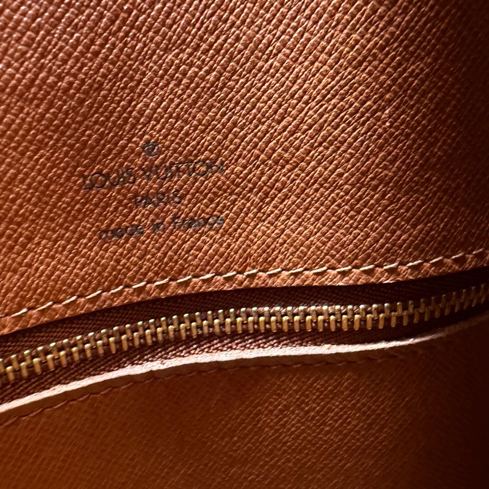 Louis Vuitton Babylone Tote Monogram - Picture 3 of 16